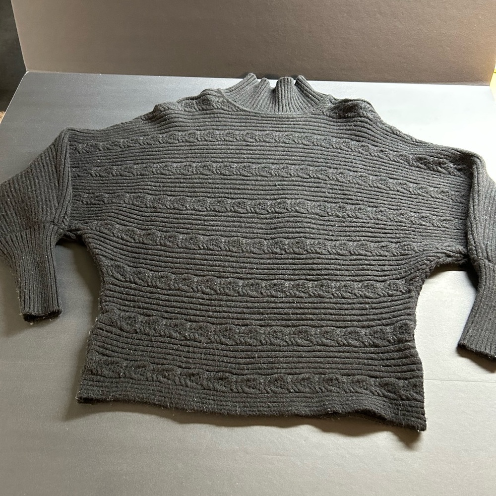 Cupio Small Charcoal Turtleneck Sweater